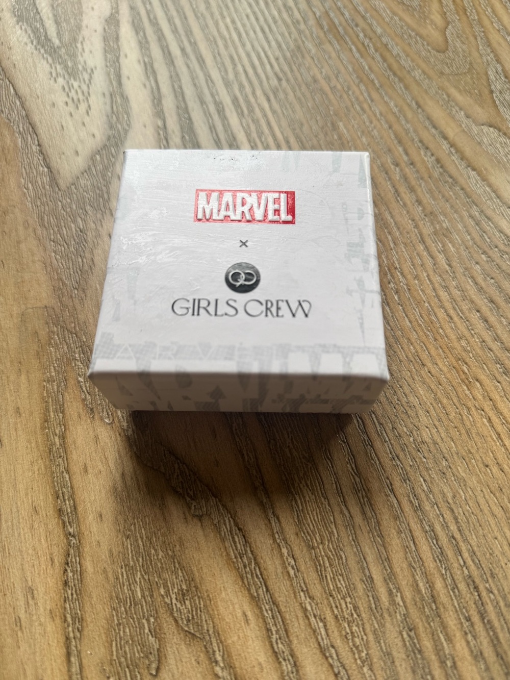 🪩NEW Loki Stud Earrings - Marvel x Girls Crew🪩 - Picture 4 of 7